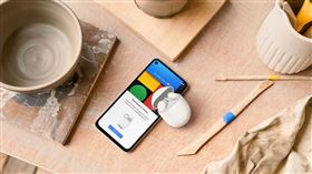 Google首度在台推出的全新Pixel Buds A-Series藍牙耳機（圖／Google台灣提供）