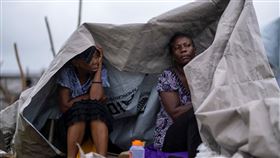 海地7.2強震，熱帶風暴葛瑞斯過境，災民無家可歸，圖／路透社／達志影像