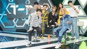 五堅情聊心目中最具代表性的T-POP (台灣流行音樂)歌手。（圖/tvbs提供)
