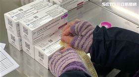 AZ封緘。（圖／食藥署提供）