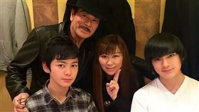 千葉真一的大女兒與2兒子都繼承他衣缽。（圖／翻攝自新田真劍佑IG）