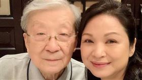 楊貴媚,李行。（翻攝自臉書