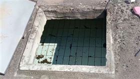 水質,水塔,水龍頭,紅蟲,崩潰