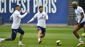 ▲梅西與隊友練習。（圖／取自巴黎聖日爾曼推特）