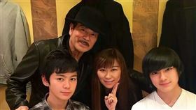 千葉真一的大女兒與2兒子都繼承他衣缽。（圖／翻攝自新田真劍佑IG）