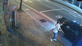 國道台中段槍擊，兩車競速，無預警開槍，射中李男左手腕，