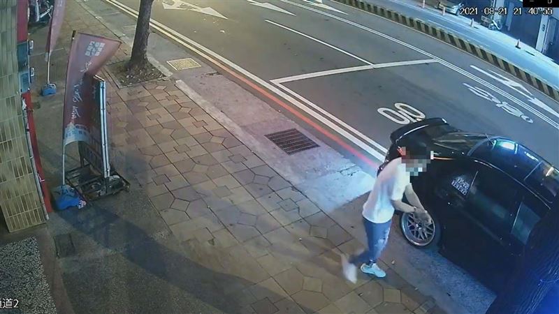 情侶國道遇開槍惡煞　男子中彈影片曝