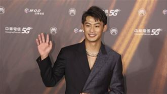 楊勇緯金曲穿搭潮爆　鞋品牌祭現金券