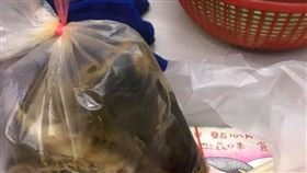 網友貼文喊「腦（老）闆讓我又哭又笑！」（圖／翻攝自臉書「爆怨公社」）