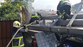 中興大學，失火，棚架燃燒廢棄物