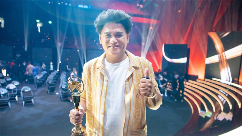 年初才抱查馬克　桑布伊：原住民損失