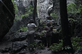 《薩滿》。（圖／車庫娛樂提供）