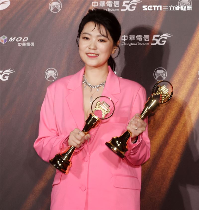 曹雅雯獲得金曲32最佳台語女歌手獎。（記者/邱榮吉/攝影）