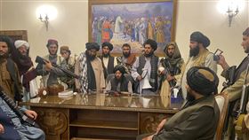 塔利班奪下阿富汗政權。（圖／美聯社／達志影像）