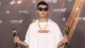 蛋堡獲得金曲32華語男歌手。（記者/邱榮吉/攝影）