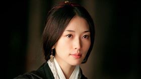 林志玲《赤壁》中飾演小喬。（圖／翻攝自微博）