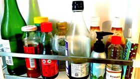 冰箱，調味料，醬油，醋，圖／潘靚緯拍攝