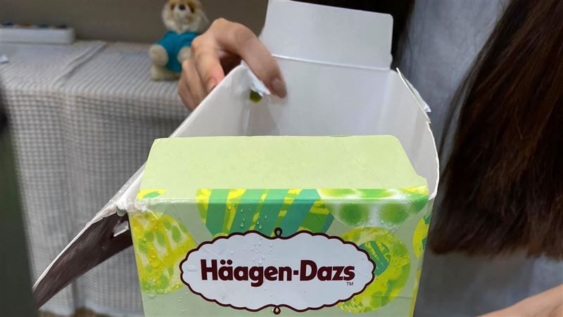 好市多冰淇淋遭調包　他氣炸：教養呢