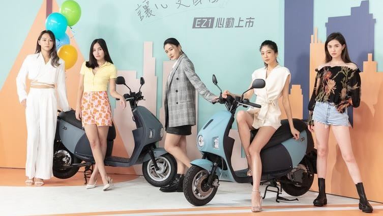 首款換電輕型機車　EZ1正式上市
