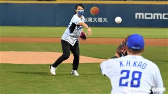 重溫奪金球迷鼓掌歡呼　郭婞淳好感動