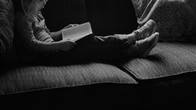 靈異，童話，童書，看書（示意圖／翻攝自Pixabay）