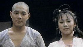 ▲李連杰與他的師姐黃秋燕。（圖／翻攝自百度百科）