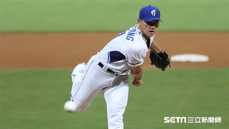 富邦悍將先發投手江少慶。（圖／記者劉彥池攝影）