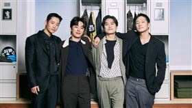《D.P 逃兵追緝令》左至右 丁海寅 具教煥 金成昀 孫錫求（圖／Netflix提供）