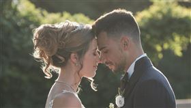 和妹妹生小孩！26歲賽車手秘戀11年成婚　親爸：很高興（圖／翻攝自88migueloliveira IG）