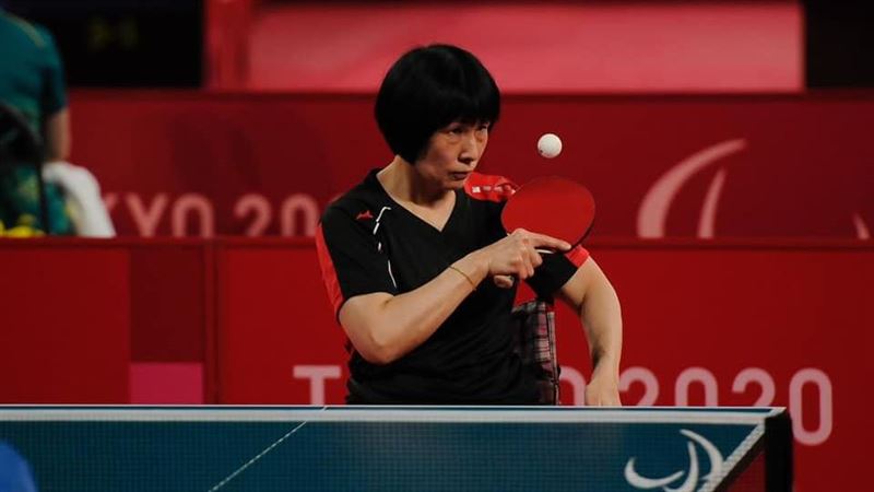 桌球阿嬤盧碧春帕運首勝！晉級淘汰賽