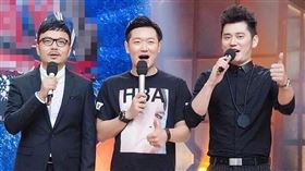 再爆知名主持人性侵！女大生遭強吻　「床上裝死屍」躲一劫（圖／翻攝自扒皮匠微博）