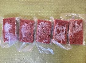 台東查獲來路不明越南火腿