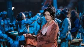 女星朱珠獲封歷代《天龍八部》中「最美康敏」。（圖／翻攝自朱珠微博）