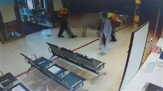 女幼師載子車禍2死　9歲兒截肢搶救