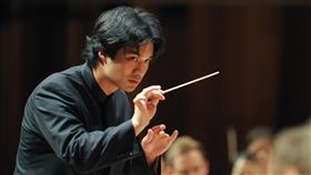 2021年加拿大台灣文化節線上揭幕2021年加拿大台灣文化節在多倫多27日晚間7時，以線上音樂會《欲動》正式揭開序幕；由台裔指揮家謝建德指揮。（主辦單位加拿大亞裔活動協會提供）中央社記者胡玉立多倫多傳真 110年8月28日