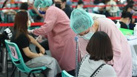 打疫苗/接種(門諾醫院提供)