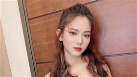 王彩樺去年公開大女兒「庭庭」黃于庭長相。（圖／翻攝自庭庭IG）