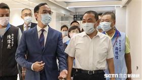 朱立倫被視為江啟臣2021年國民黨主席選舉的最大挑戰者。侯友宜與朱立倫則是國民黨204總統選舉熱門人選。（圖／朱立倫辦公室提供）