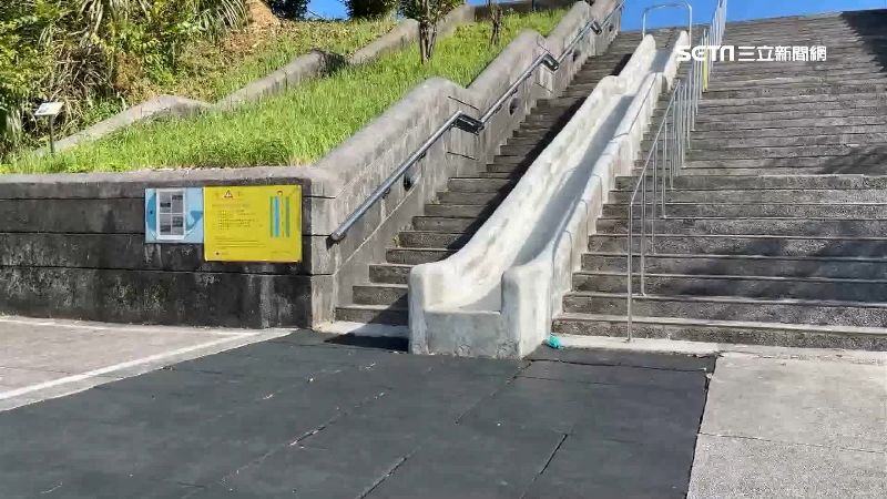 公園蓋遊樂場　12歲以下只能盪鞦韆