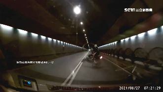 自強隧道護欄無缺口　騎士克難牽車