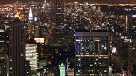 伊芙琳留下遺書後，便從帝國大廈觀景台一躍而下。（圖／翻攝自維基百科） 