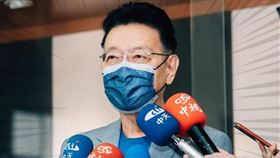 對於政府疫苗政策，中廣董事長趙少康近來不斷提出質疑，他說，第二類一直膨脹還不打高端，己所不欲，還想施於人？（圖／翻攝自趙少康臉書）