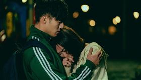 李宓的微電影「被討厭的勇氣」，邀陳昊森（左）演出她的死對頭。（圖／畢獅國際娛樂）