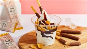 漢堡王＋Pocky推出台灣限定贅沢巧克力聖代（圖／品牌提供）