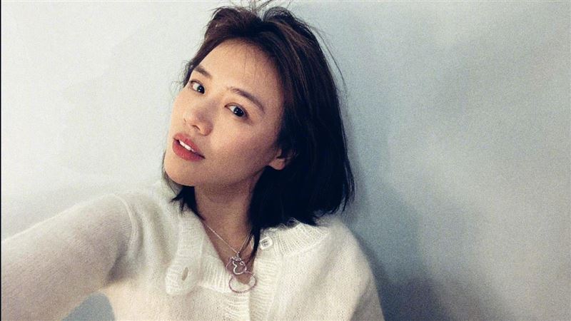 女星不甩網唱衰戀情　照樣約會渣男友