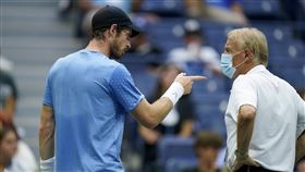 ▲莫瑞（Andy Murray）不滿西西帕斯（Stefanos Tsitsipas）如廁暫停過久。（圖／美聯社／達志影像）