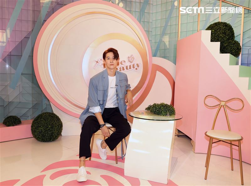 女神降臨節目的主持人夏和熙。（記者邱榮吉/攝影）