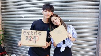 撐過疫情殺青了！國民男友擁抱她爆哭