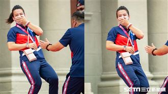 紅毯壓軸登場！郭婞淳險摔笑噴成亮點