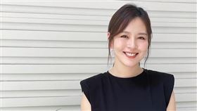 健保卡奇蹟找回！劉品言曬12歲露齒嫩照（圖／翻攝自劉品言臉書）